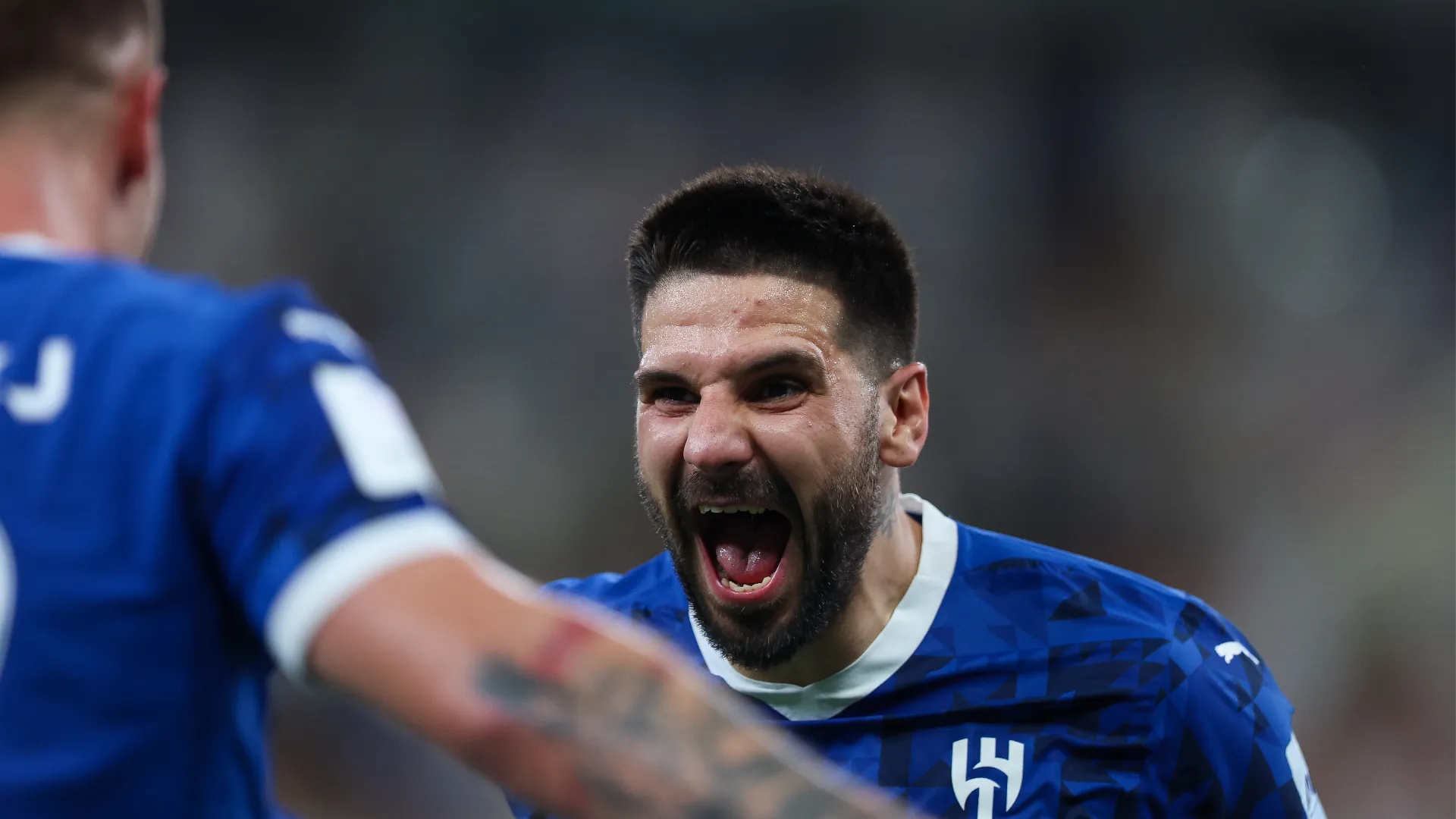 Ha un contratto in scadenza nel 2026 con l'Al Hilal ma dovrà sicuramente ridursi (e di molto) l'ingaggio

