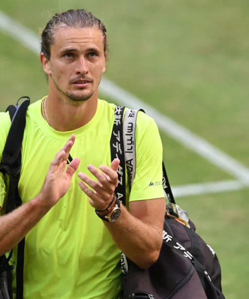 Alexander Zverev rende onore a Lorenzo Sonego e fa un paragone sorprendente