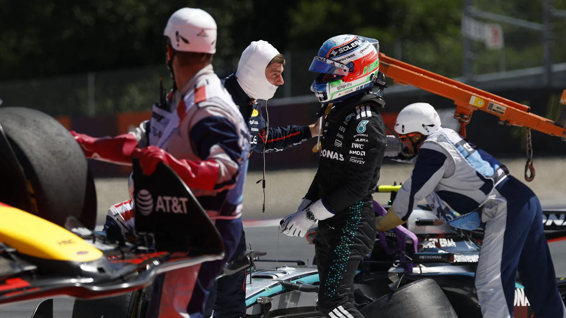 "E' stato gentile, ma per me la situazione è già chiusa", ha chiarito Verstappen