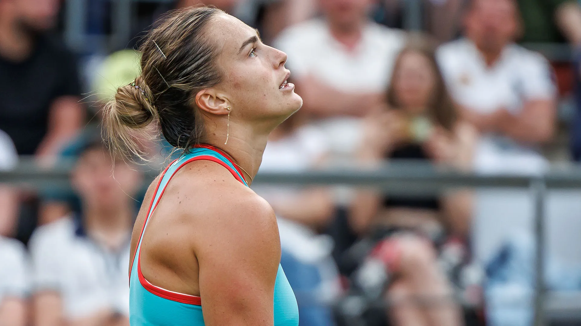 Ma la tennista avversaria ha chiesto e ottenuto dall'arbitro di gara lo stop della partita
