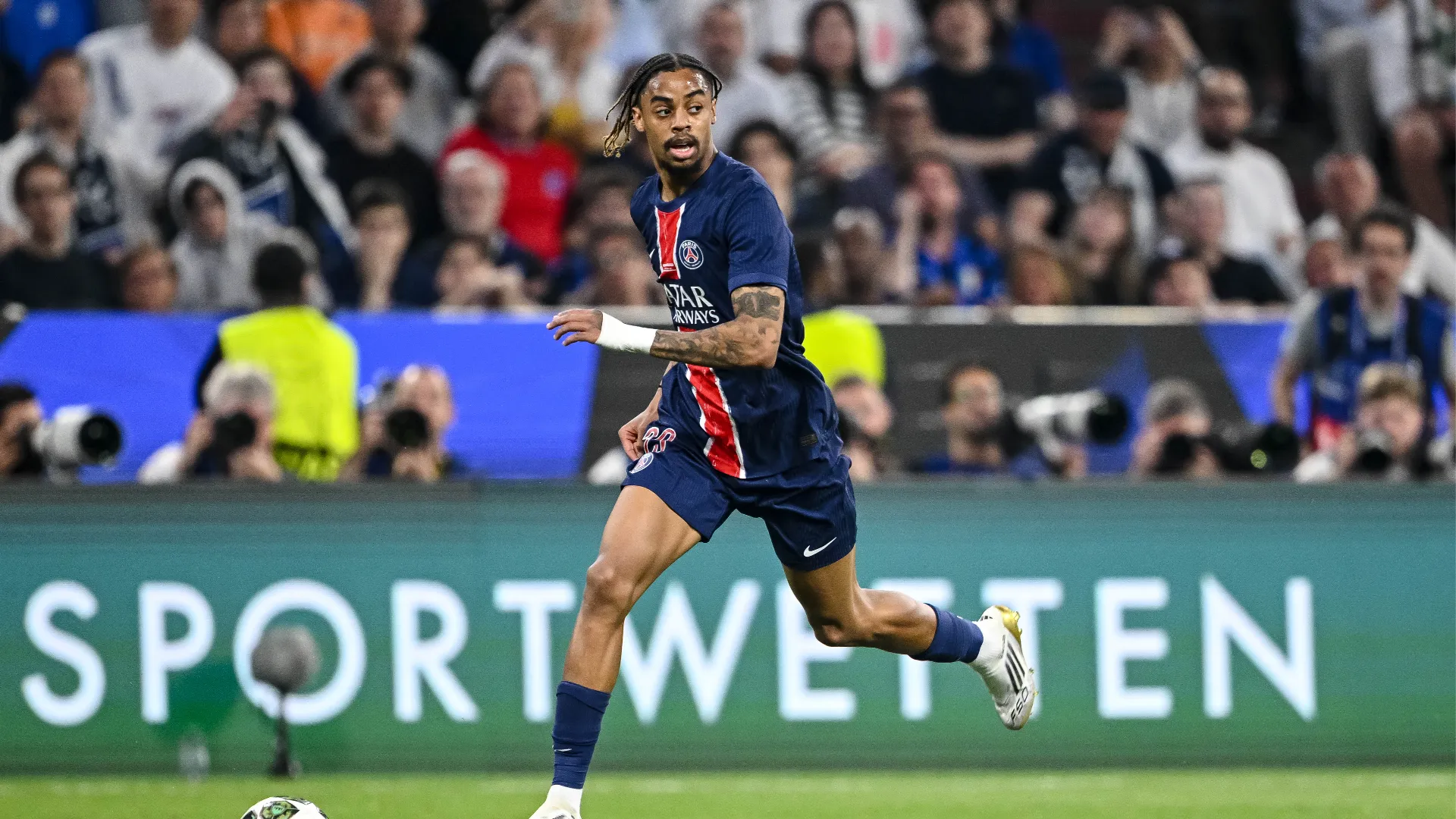 Ha giocato 14 partite con la nazionale francese