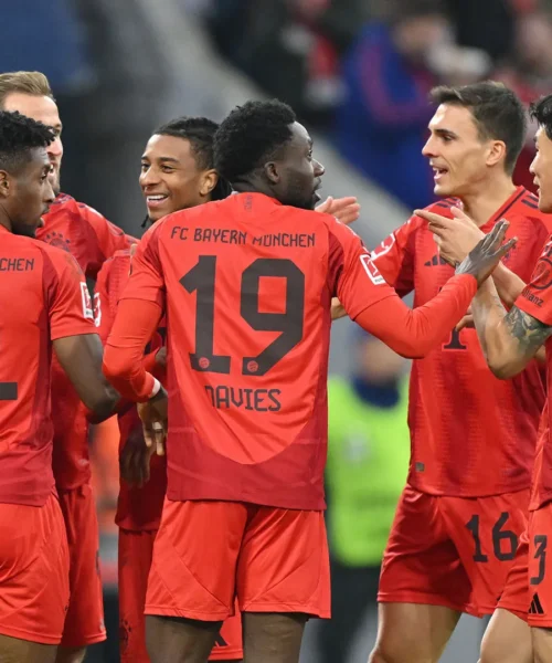 Dietrofront Bayern Monaco: ora la stella può restare. Foto