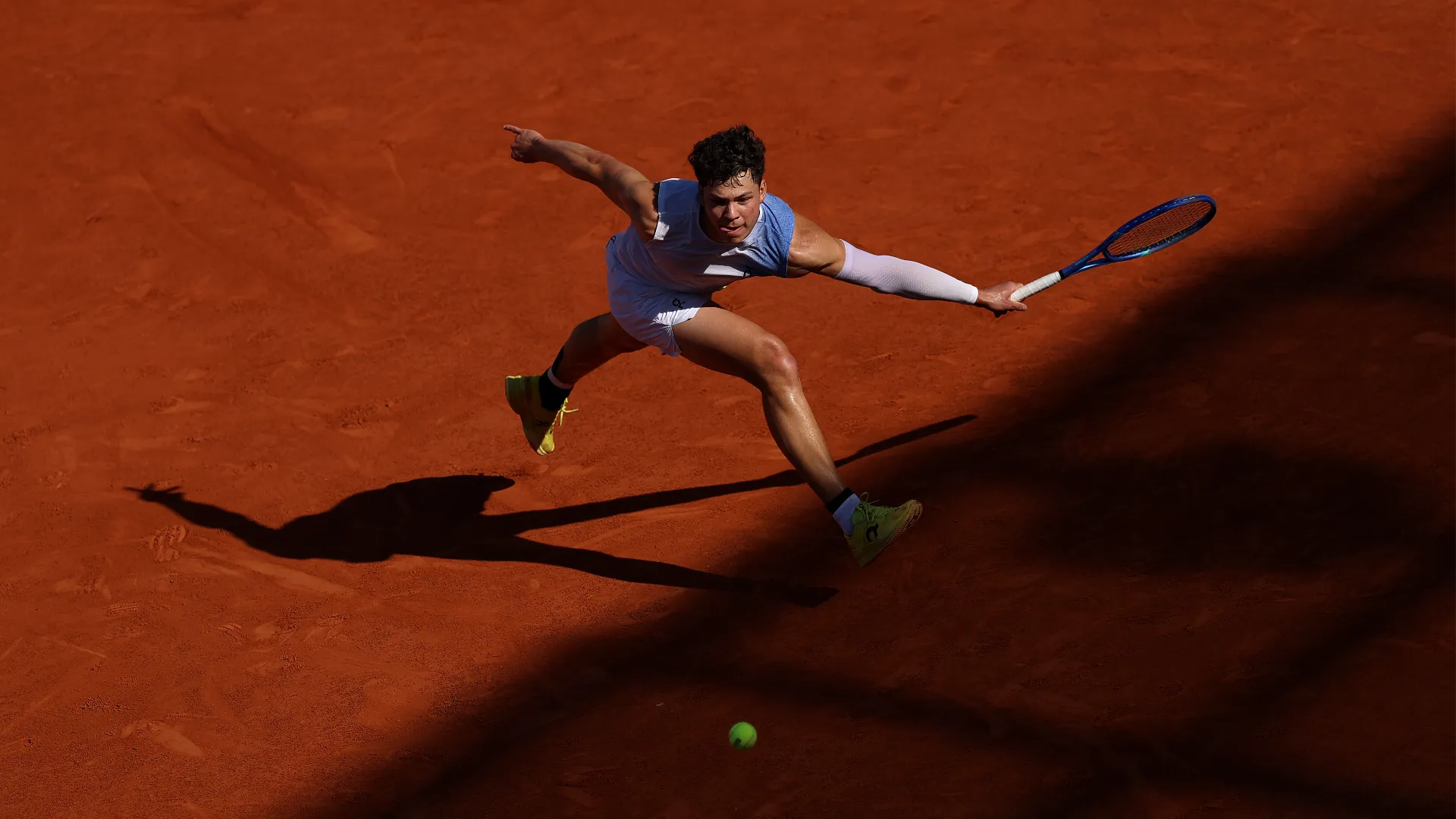 Lo statunitense ha sconfitto l'avversario con il punteggio di 6-3, 6-3, 6-4
