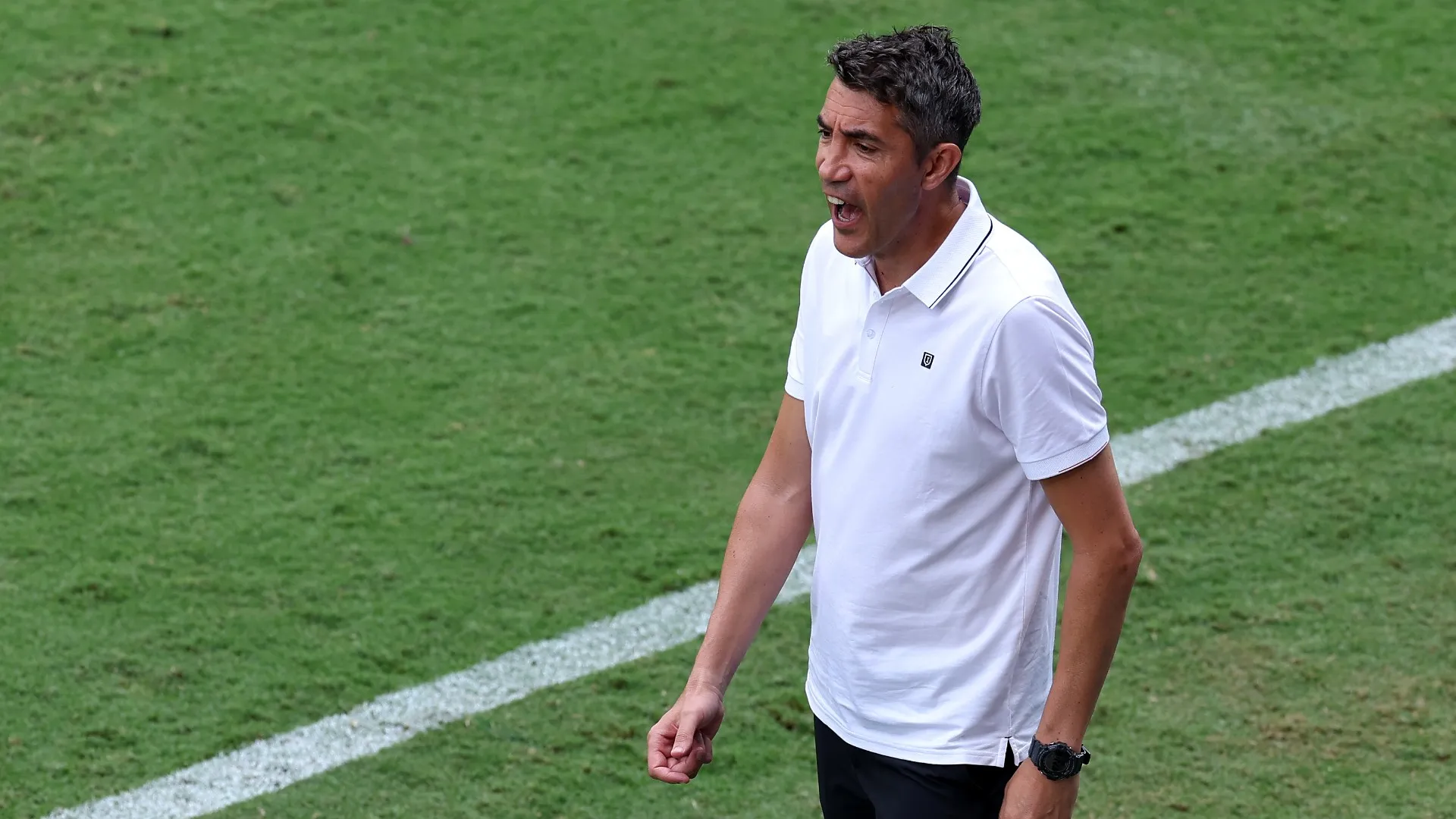 All'intervallo il risultato era di 1-0, poi i portoghesi hanno dilagato
