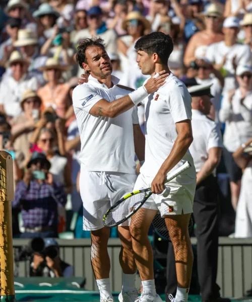 Carlos Alcaraz celebra Fabio Fognini