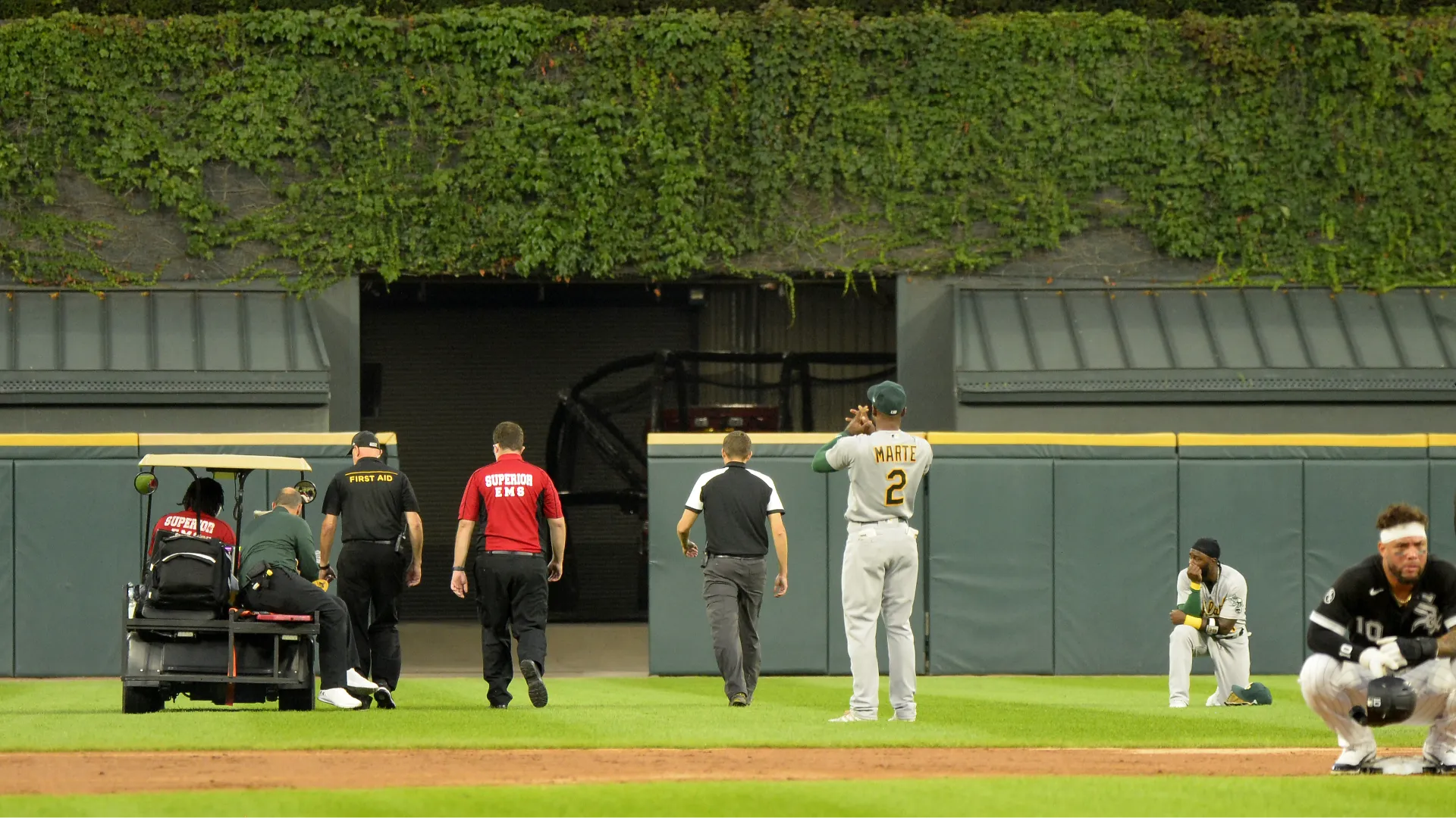 Il 17 agosto 2021 la stella fu colpita durante Oakland Athletics-Chicago White Sox
