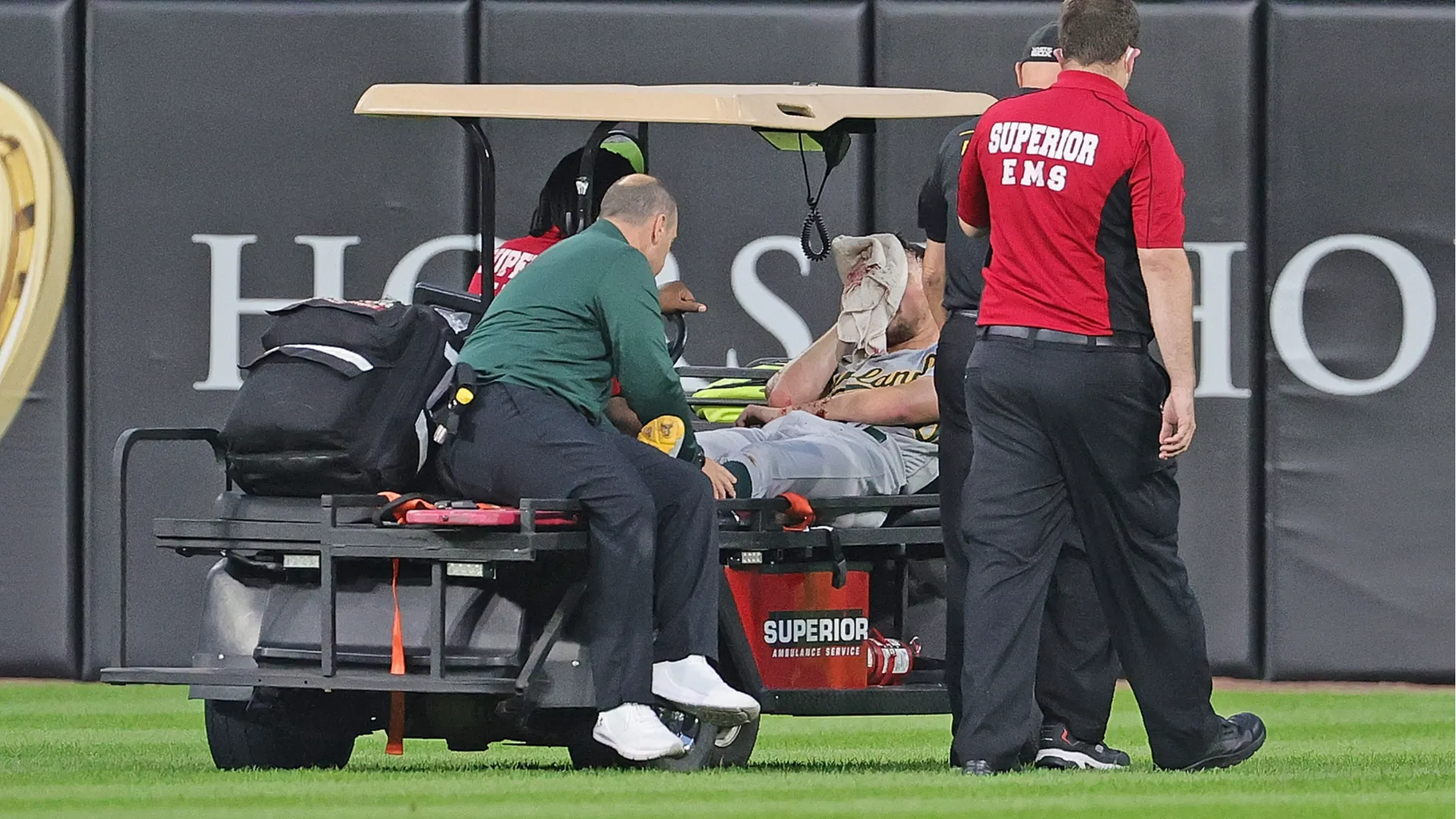 Il campione fu operato dai medici del Rush University Medical Center
