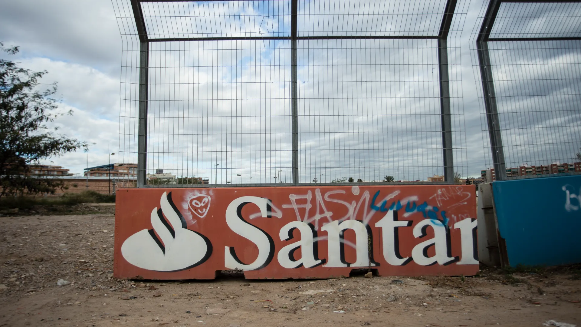 Oggi è abbandonato ed è stato anche vandalizzato
