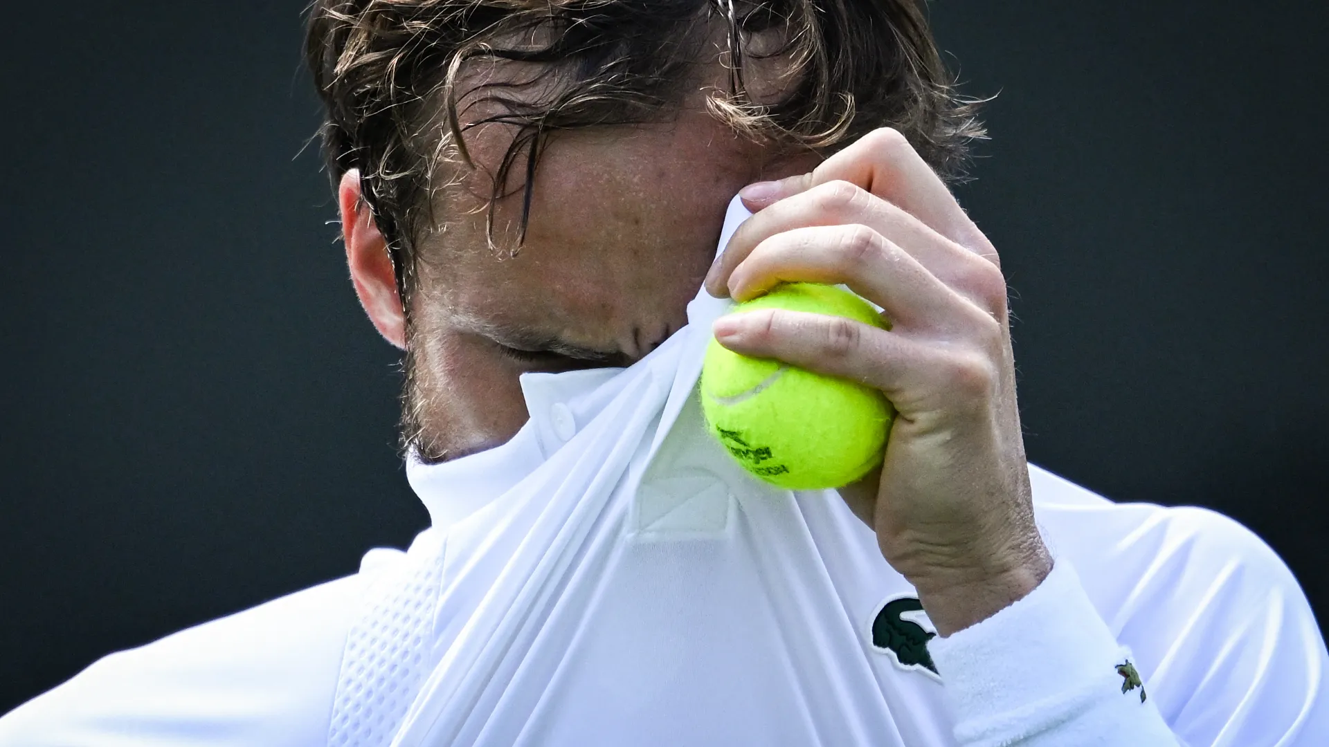 Il russo ha perso contro Benjamin Bonzi e ha salutato amaramente Wimbledon
