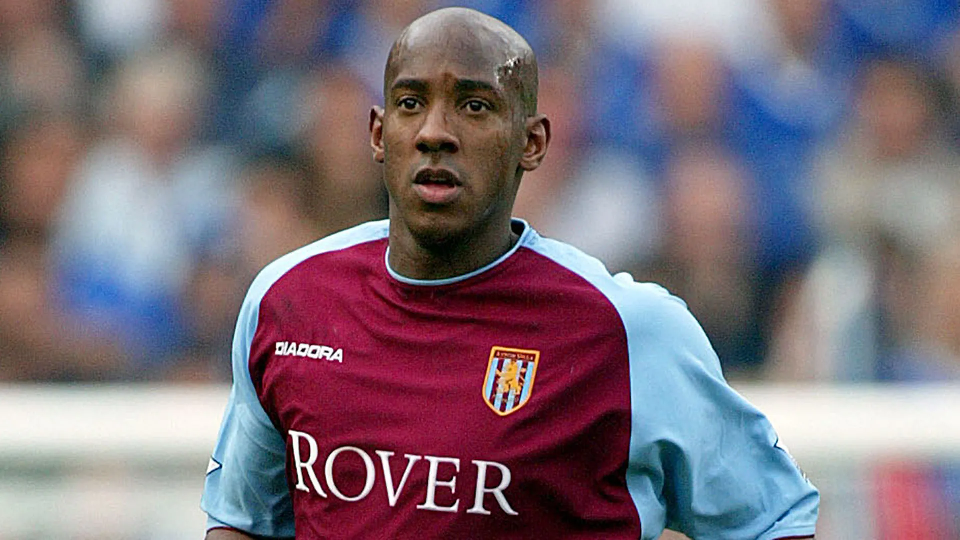 190 le partite collezionate con la casacca dell'Aston Villa, indossata dal 1998 al 2004
