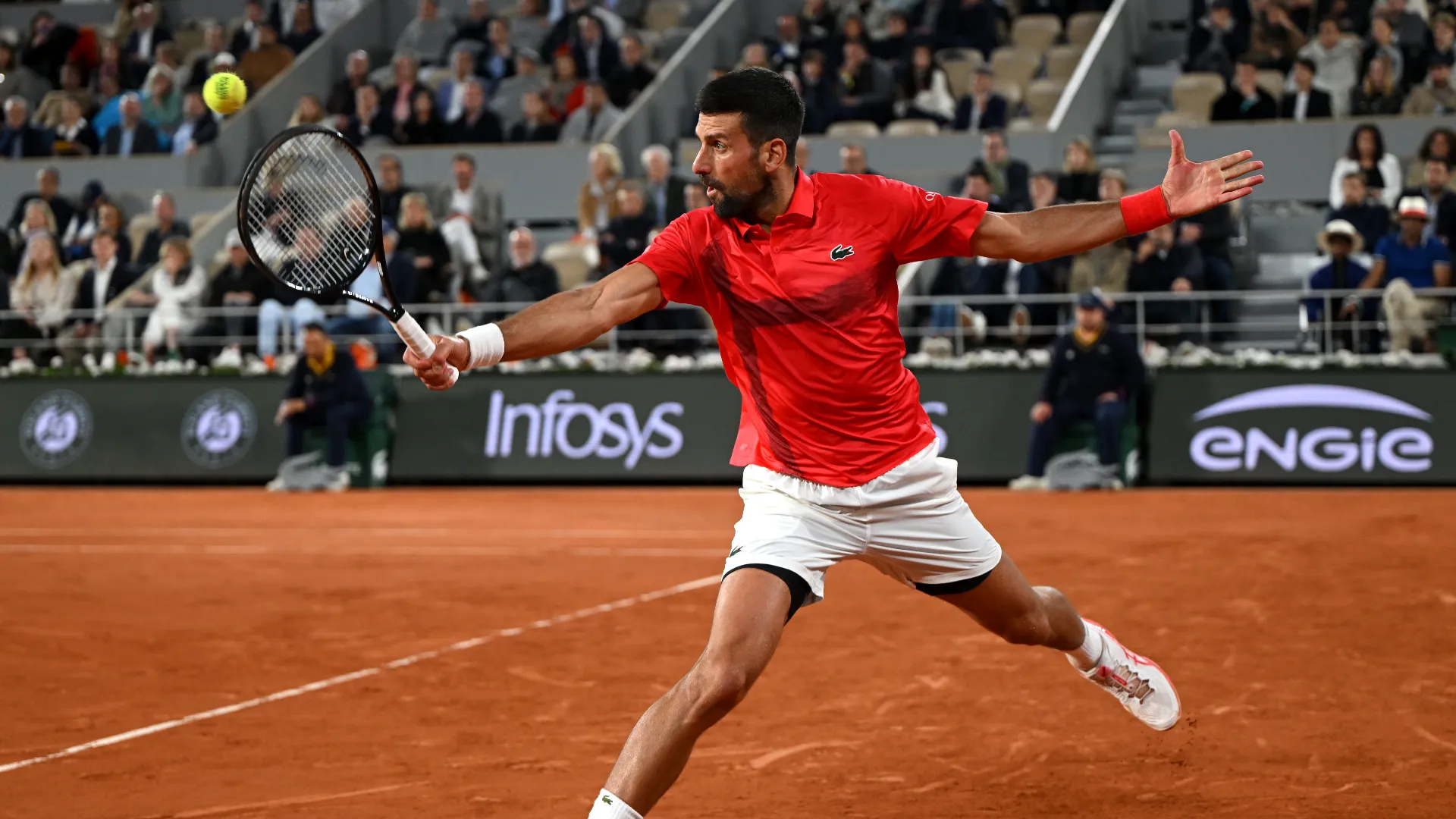 In conferenza stampa il fuoriclasse serbo, 38 anni, ha avvisato Sinner, il suo prossimo avversario nella semifinale del Roland Garros