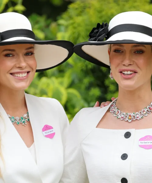 Al Royal Ascot ci sono anche le gemelle Spencer: le loro foto