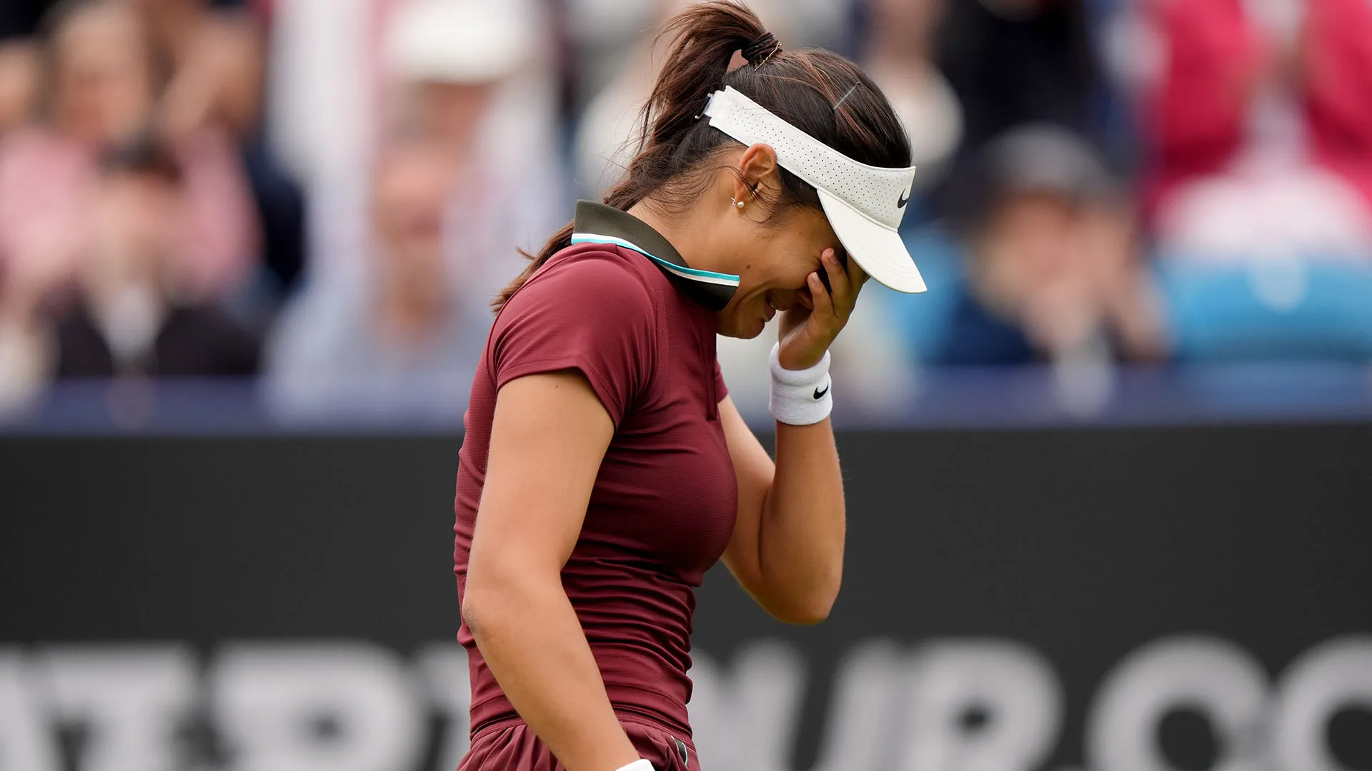 Emma Raducanu ha vinto i sedicesimi di finale del Lexus Eastbourne Open
