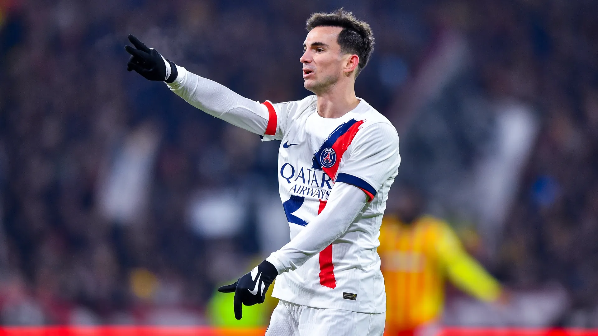 Fabian Ruiz abita insieme alla sua famiglia in una cittadina a ovest di Parigi
