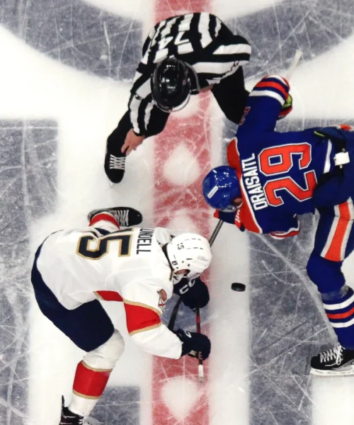 Stanley Cup: rimonta vincente con i Panthers, gara 1 agli Oilers