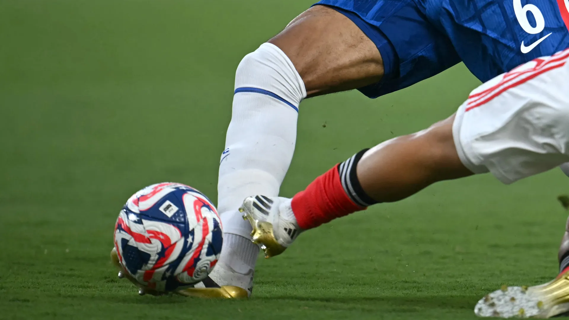 Il calciatore ha fatto un terribile intervento su Levi Colwill
