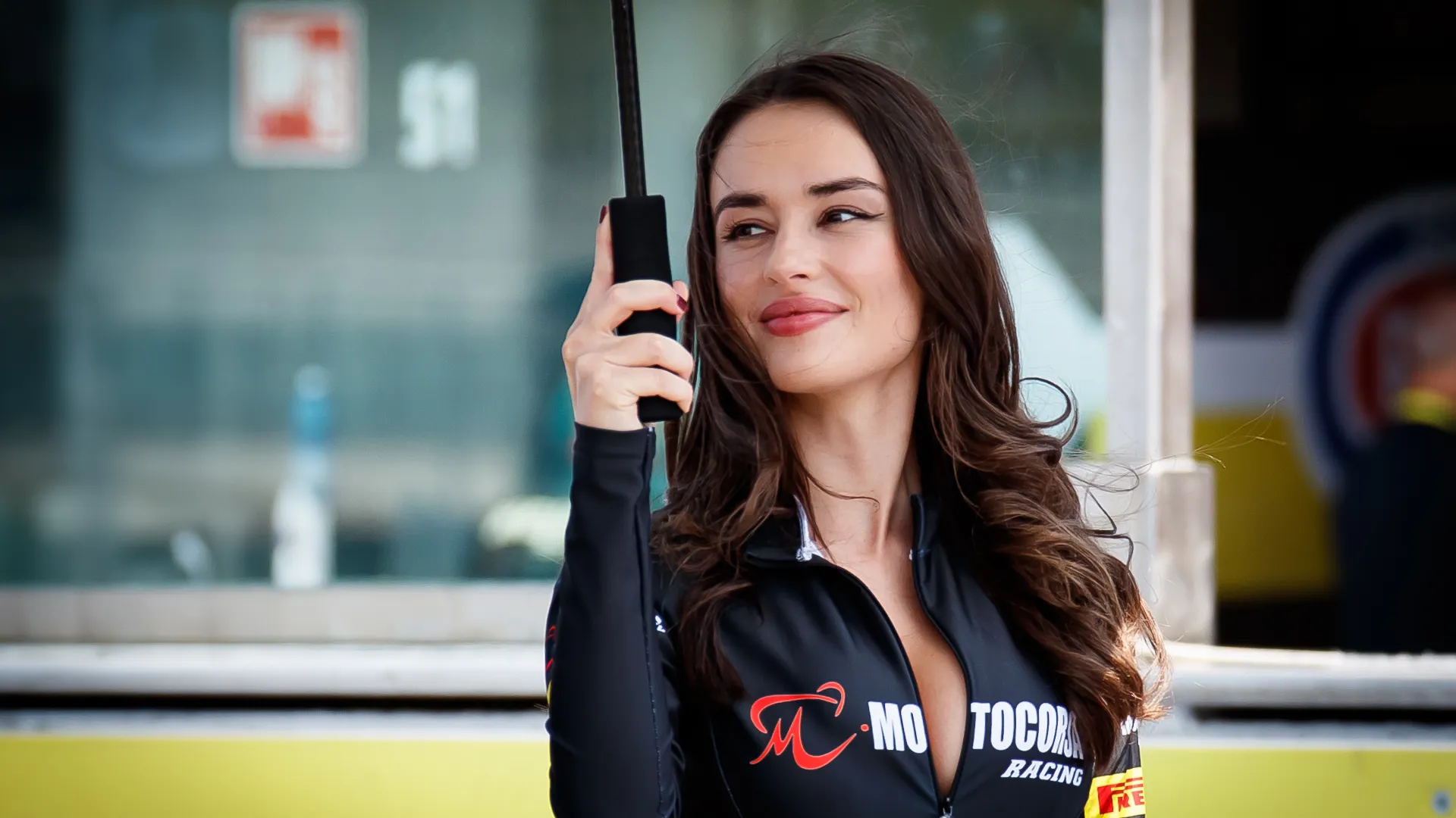 Del resto tutte meravigliose le ragazze immagine viste a Misano... 