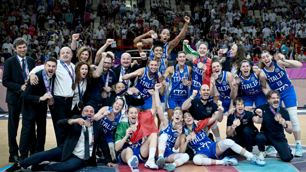 EuroBasket femminile, Italia sul podio dopo 30 anni: storico bronzo
