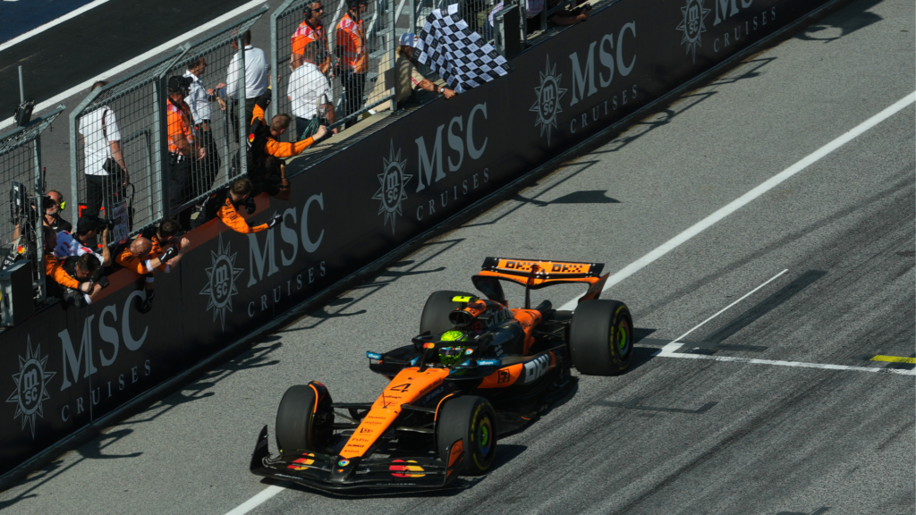 F1, GP Austria: doppietta McLaren con Norris e Piastri, Leclerc 3° davanti a Hamilton