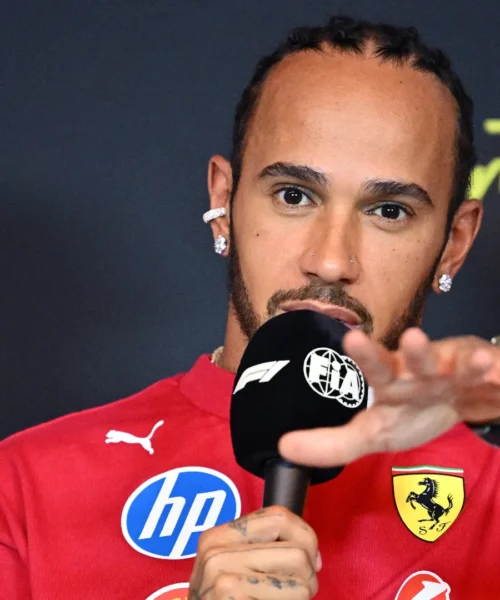 Ferrari, Lewis Hamilton si tiene stretto Frederic Vasseur