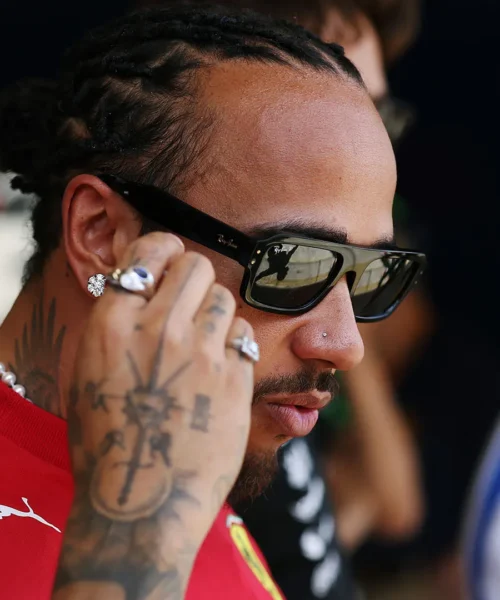 Ferrari: nuovo duro attacco di Lewis Hamilton contro la SF-25