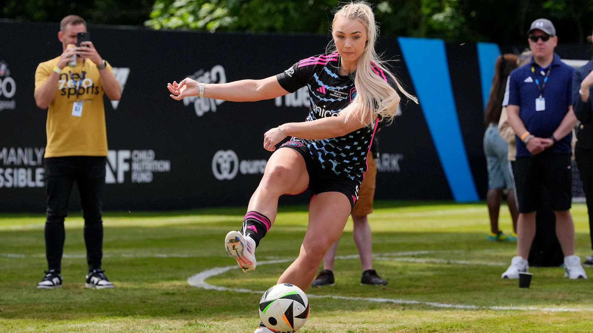 L'ex bodybuilder professionista ha ben figurato nella Soccer Aid 2025
