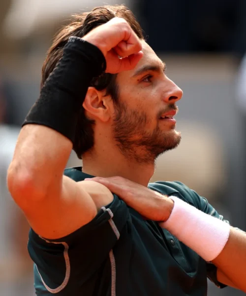 Roland Garros, Lorenzo Musetti inarrestabile: Tiafoe ko, è in semifinale