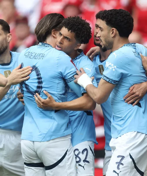 Finisce malissimo l’esperienza della stella al Manchester City. Foto