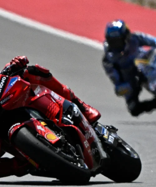 MotoGP, GP Aragon: Marc Marquez vince la Sprint davanti al fratello Alex