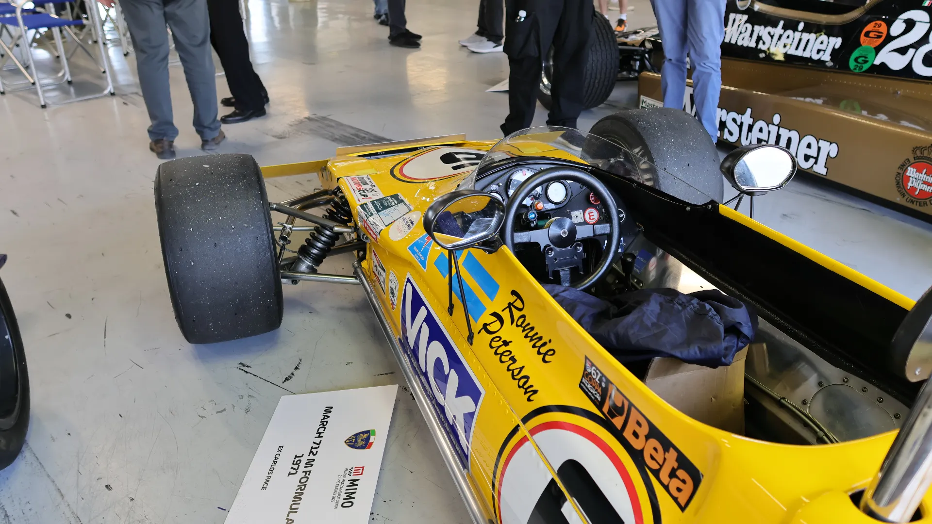 Il suo nome è Ronnie Peterson, l'asso svedese che poi dette spettacolo anche in Formula 1... 