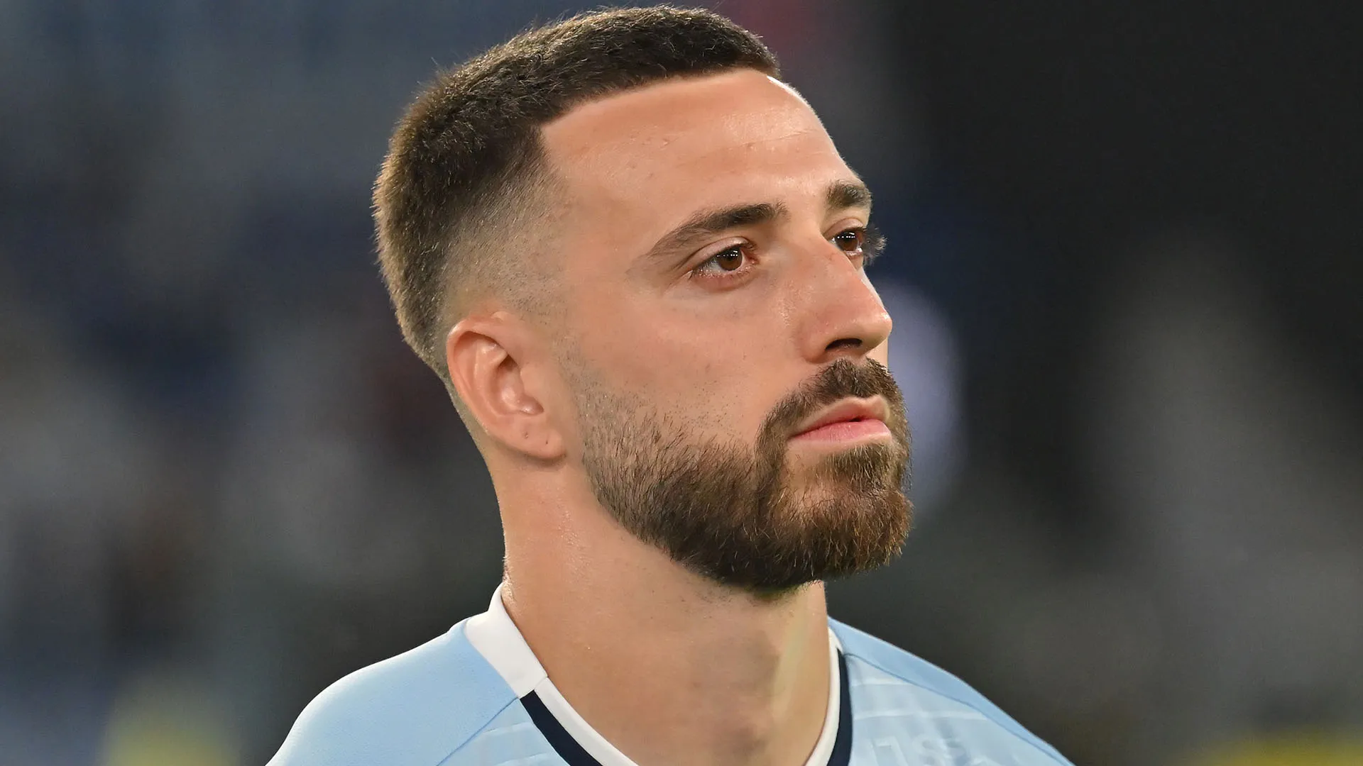 Mario Gila è tra i profili più richiesti sul mercato
