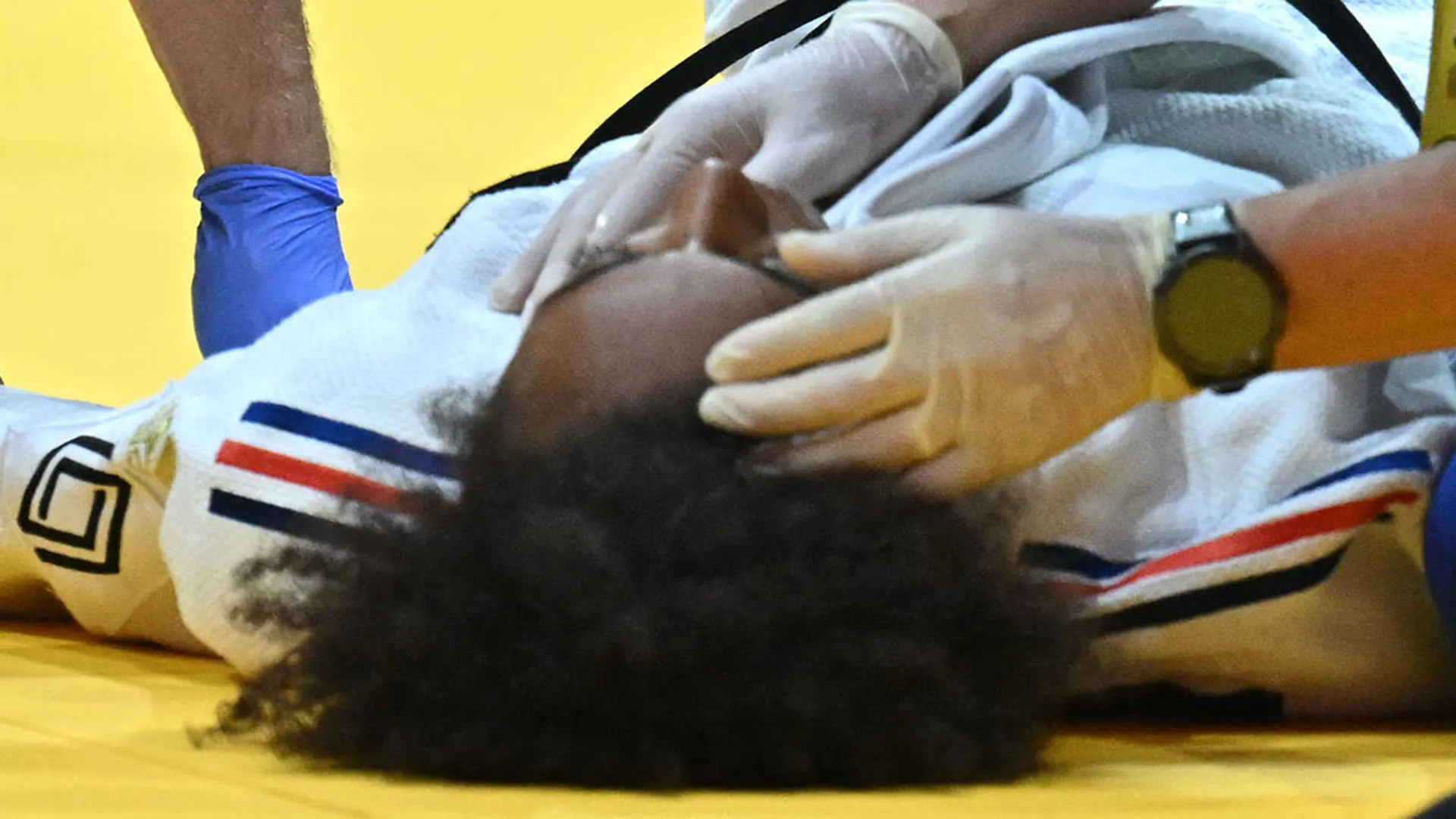 Collassa sul tatami, attimi di terrore per Martha Fawaz

