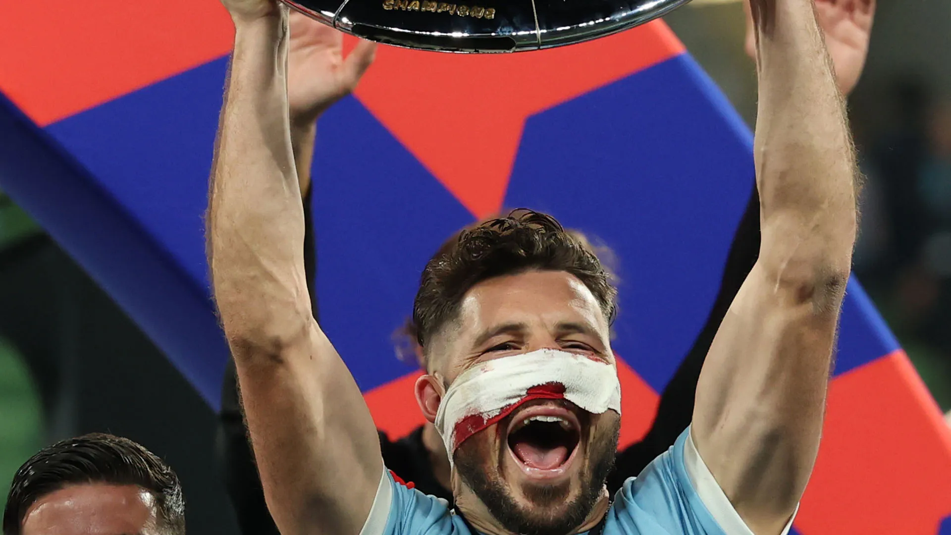 In tanti si sono congratulati con Leckie per il coraggio dimostrato
