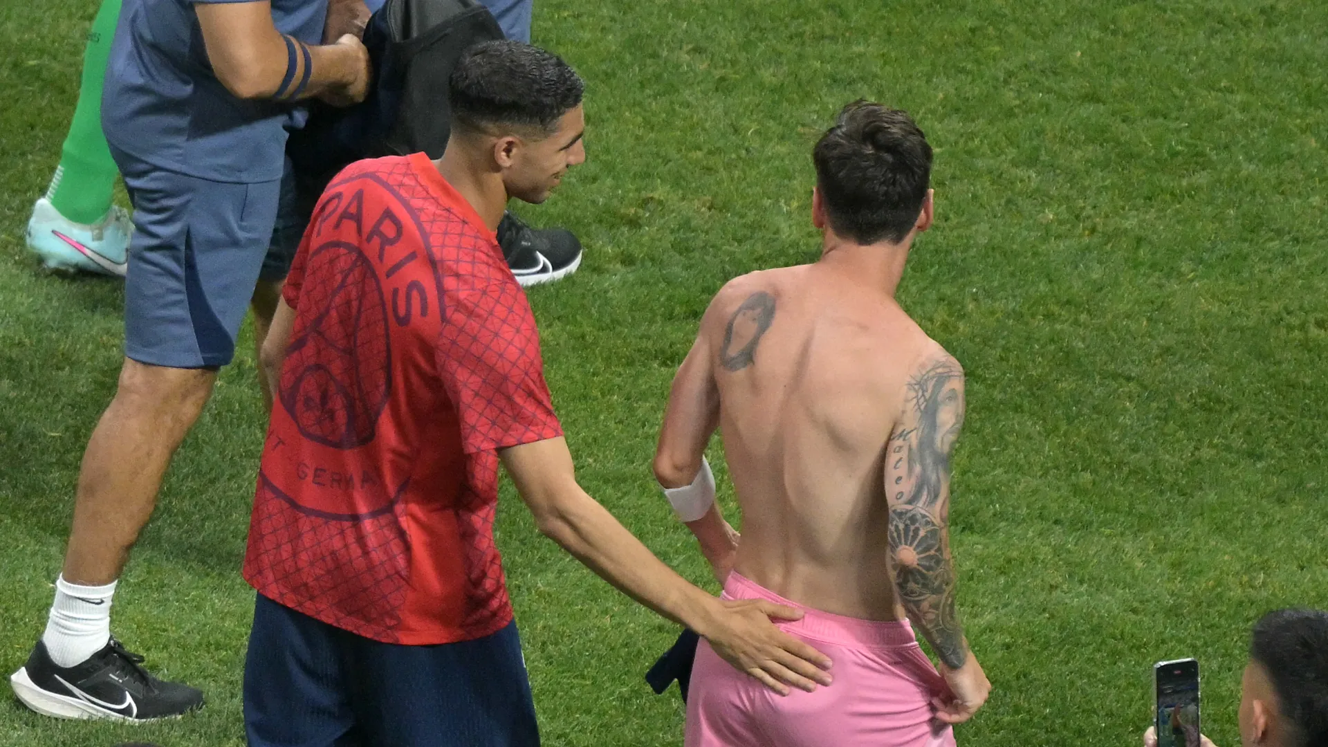 Hakimi ha provato a consolare l'argentino