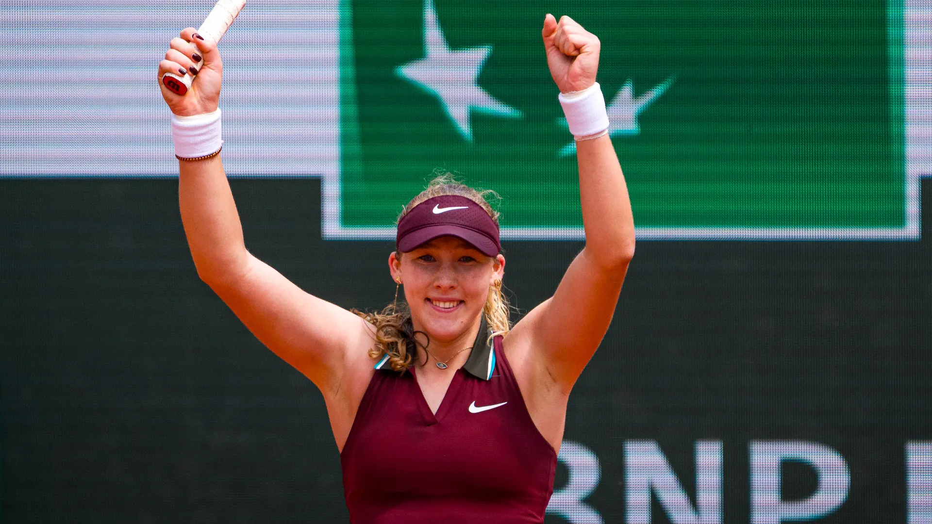Andreeva è la più giovane tennista a raggiungere i quarti di finale degli Open di Francia per due anni consecutivi dai tempi di Martina Hingis (1997-1998)