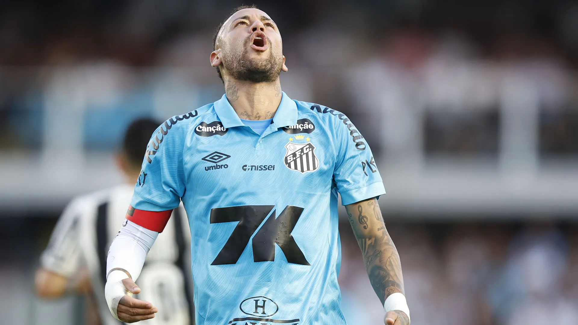 Durante la partita, Neymar è sembrato fuori condizione, lento e avulso dal gioco