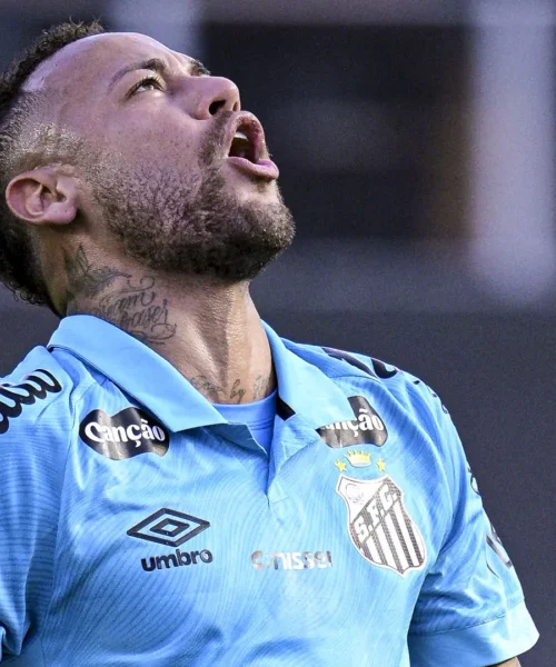 Neymar smentisce Carlo Ancelotti: qualcosa non torna