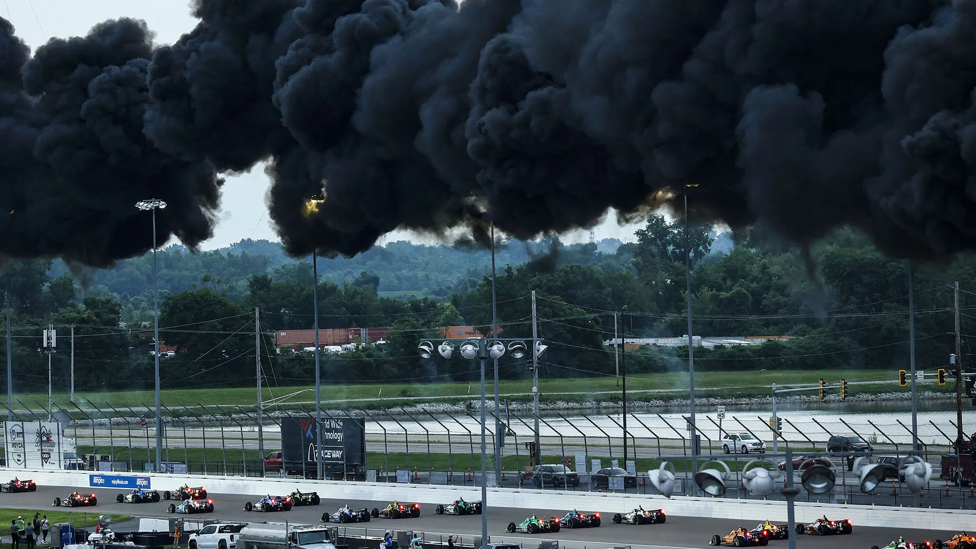 Non è la prima volta che l'organizzazione IndyCar realizza spettacoli come quello visto a Madison 
