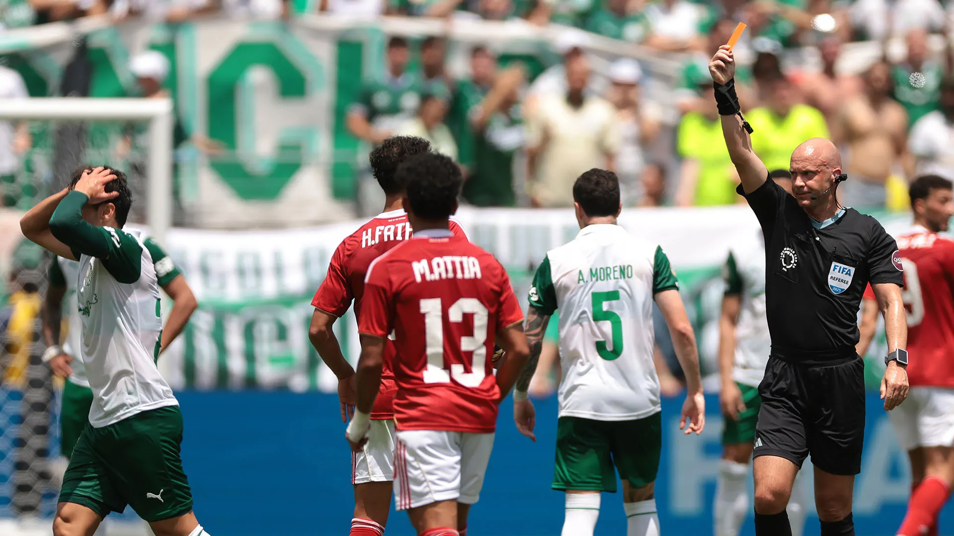 Grandi critiche sono arrivate anche dalla tribuna occupata dai tifosi del Palmeiras
