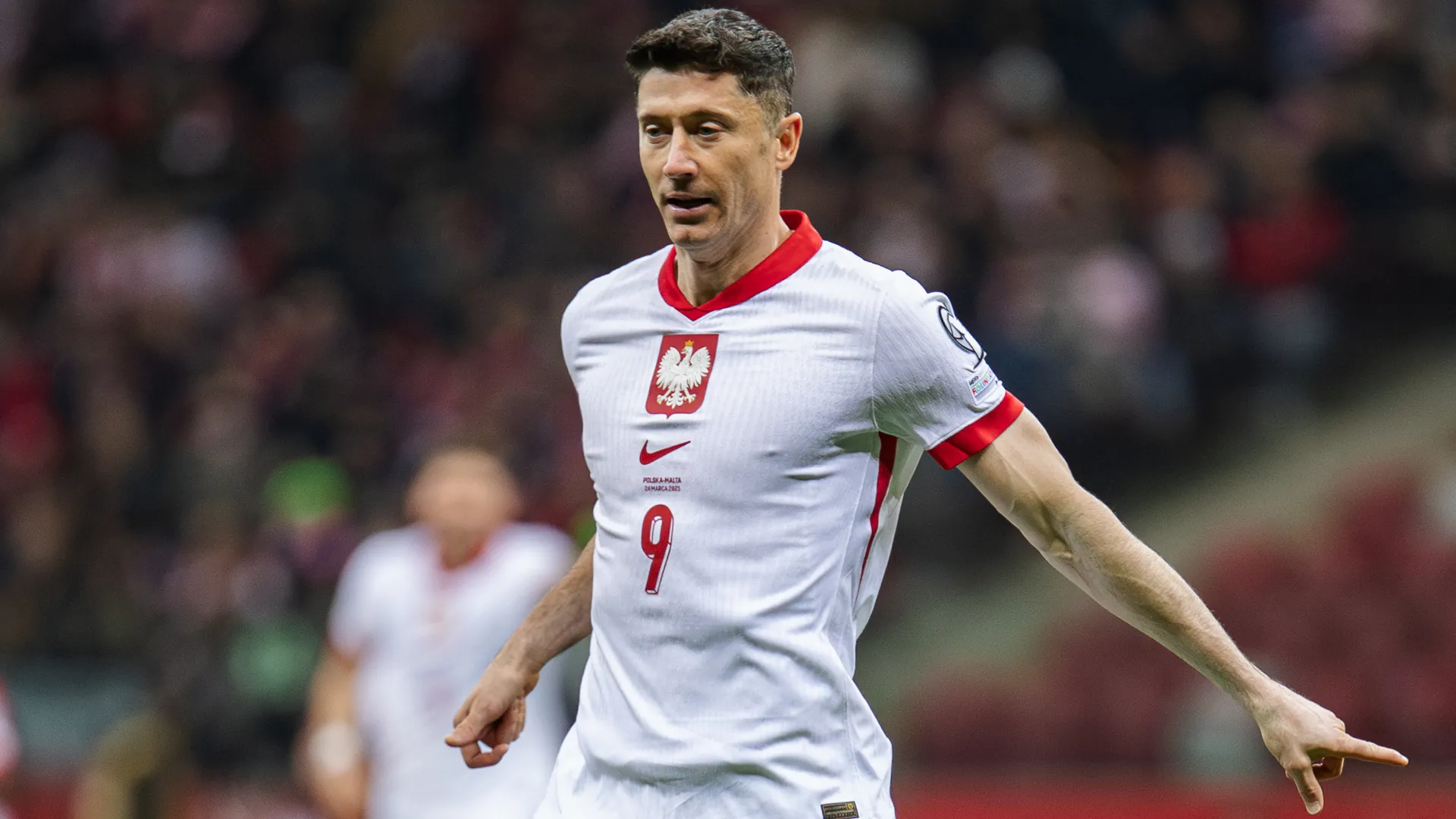 I tifosi della Polonia sono molto preoccupati e hanno inviato migliaia di messaggi a Lewandowski
