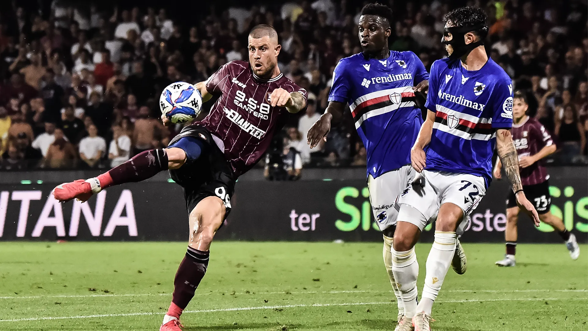 La Salernitana perderà la partita a tavolino: è retrocessa in Serie C