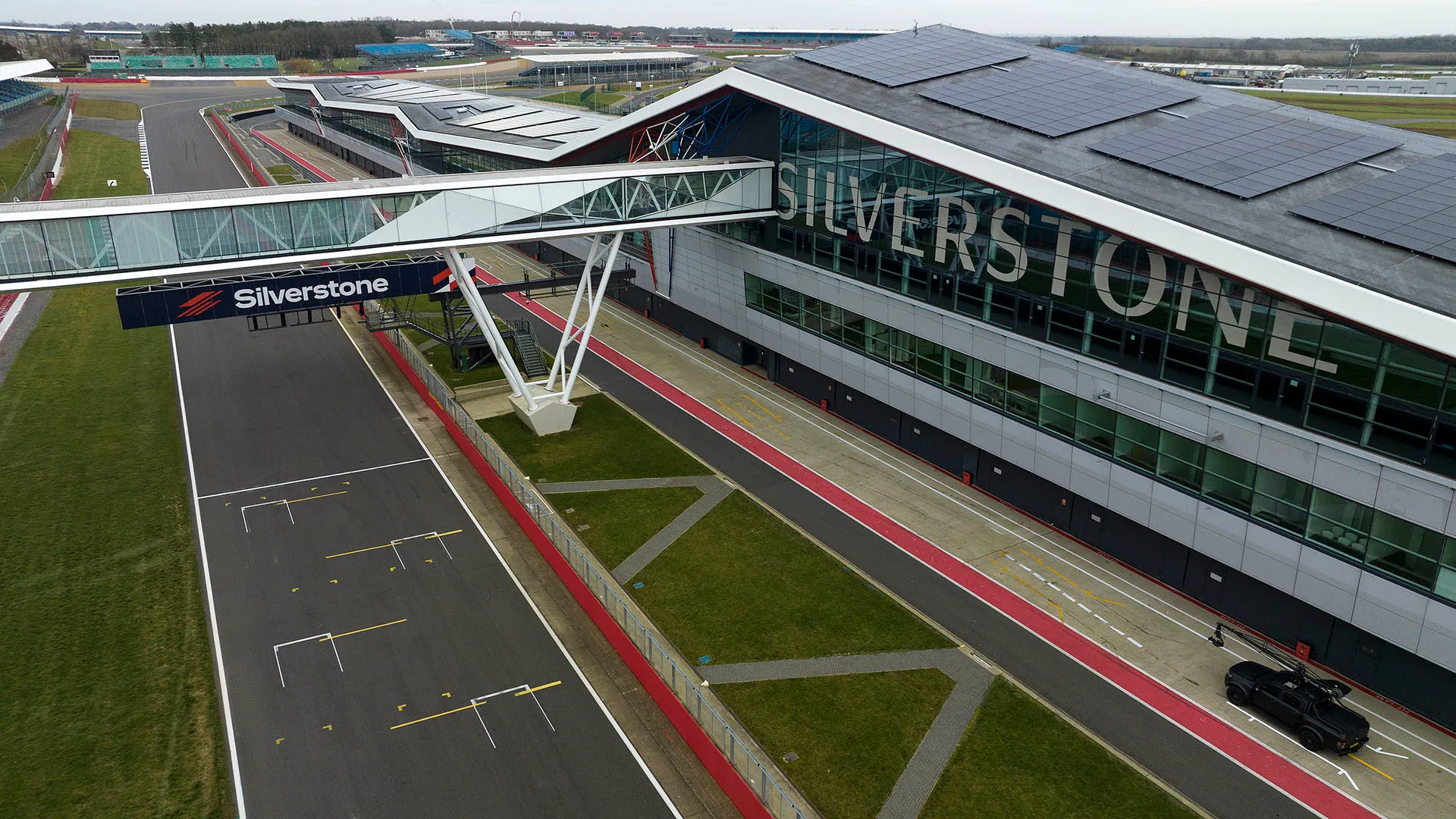 Secondo Verstappen anche la pista britannica di Silverstone dovrebbe essere considerata intoccabile