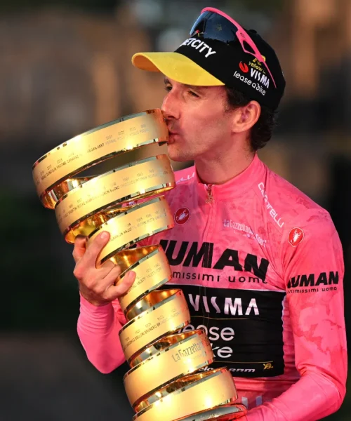 Giro d’Italia, Simon Yates ha realizzato uno dei suoi sogni