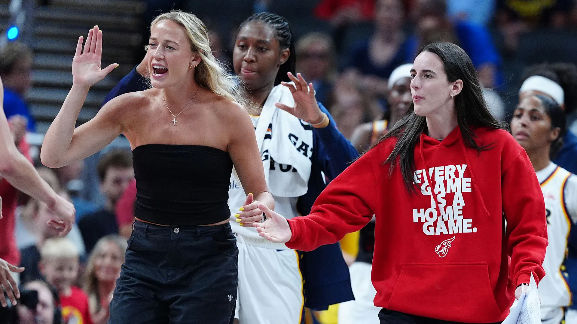 Sophie Cunningham ha celebrato la vittoria delle Indiana Fever in WNBA