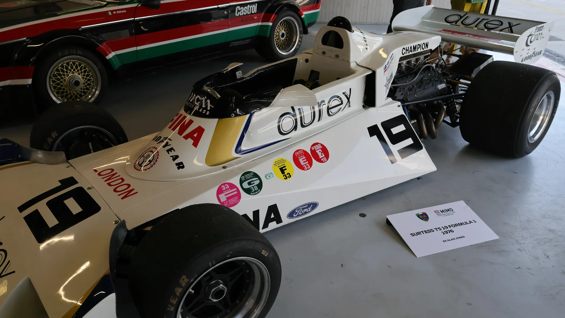 Venne utilizzata dal team britannico di F1 nelle stagioni 1976, 1977 e 1978