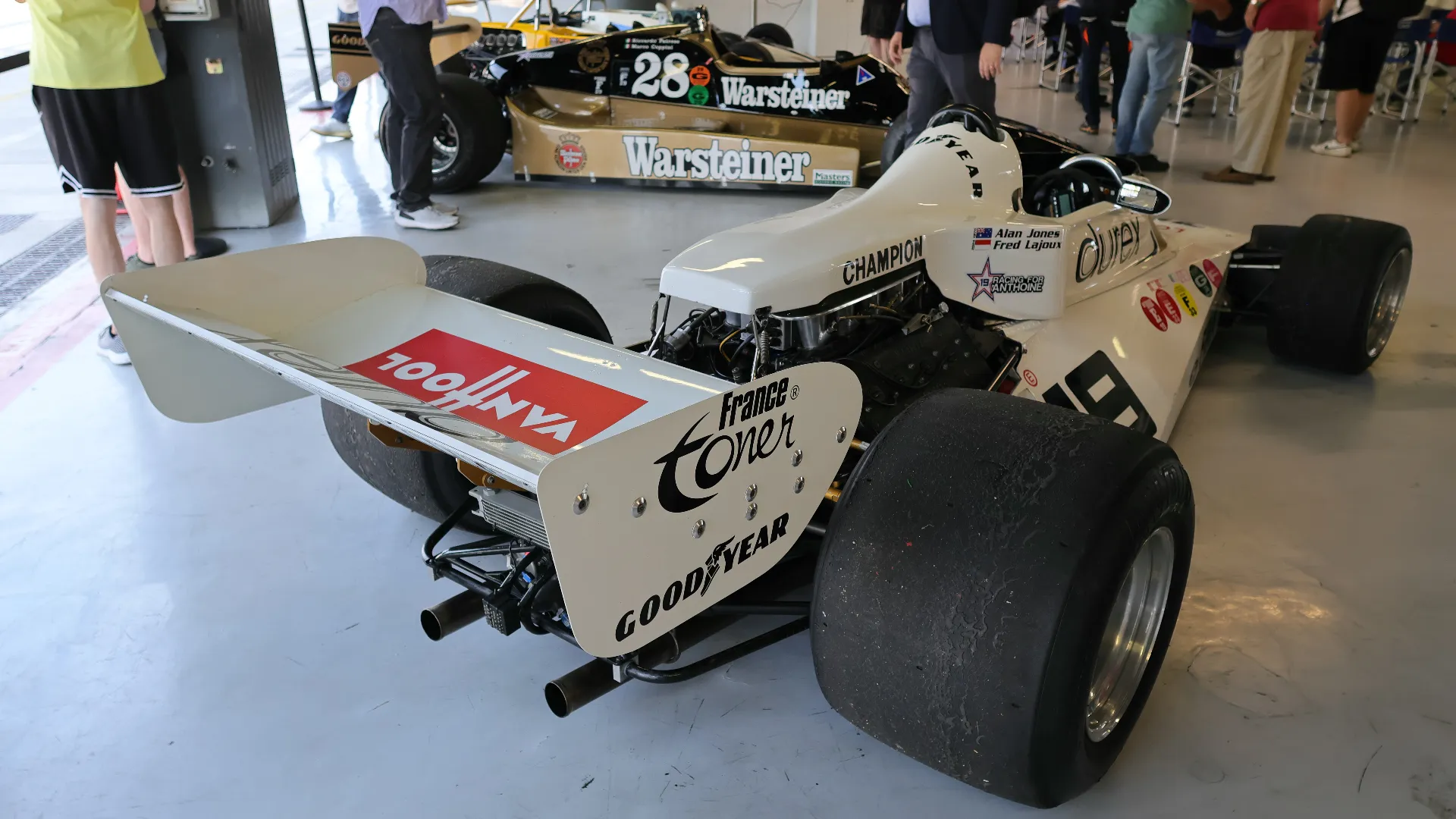 Nel 1977 Vittorio Brambilla conquistò un quarto, un quinto e un sesto posto con la TS19