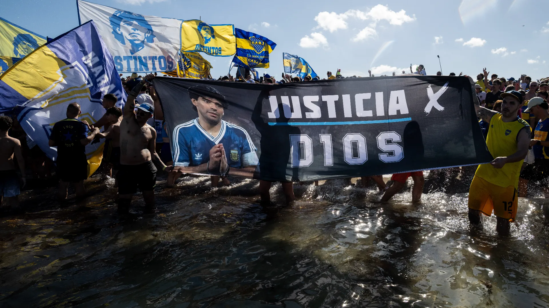 Tantissimi i fan del Boca Juniors che hanno popolato il North Beach Oceanside Park
