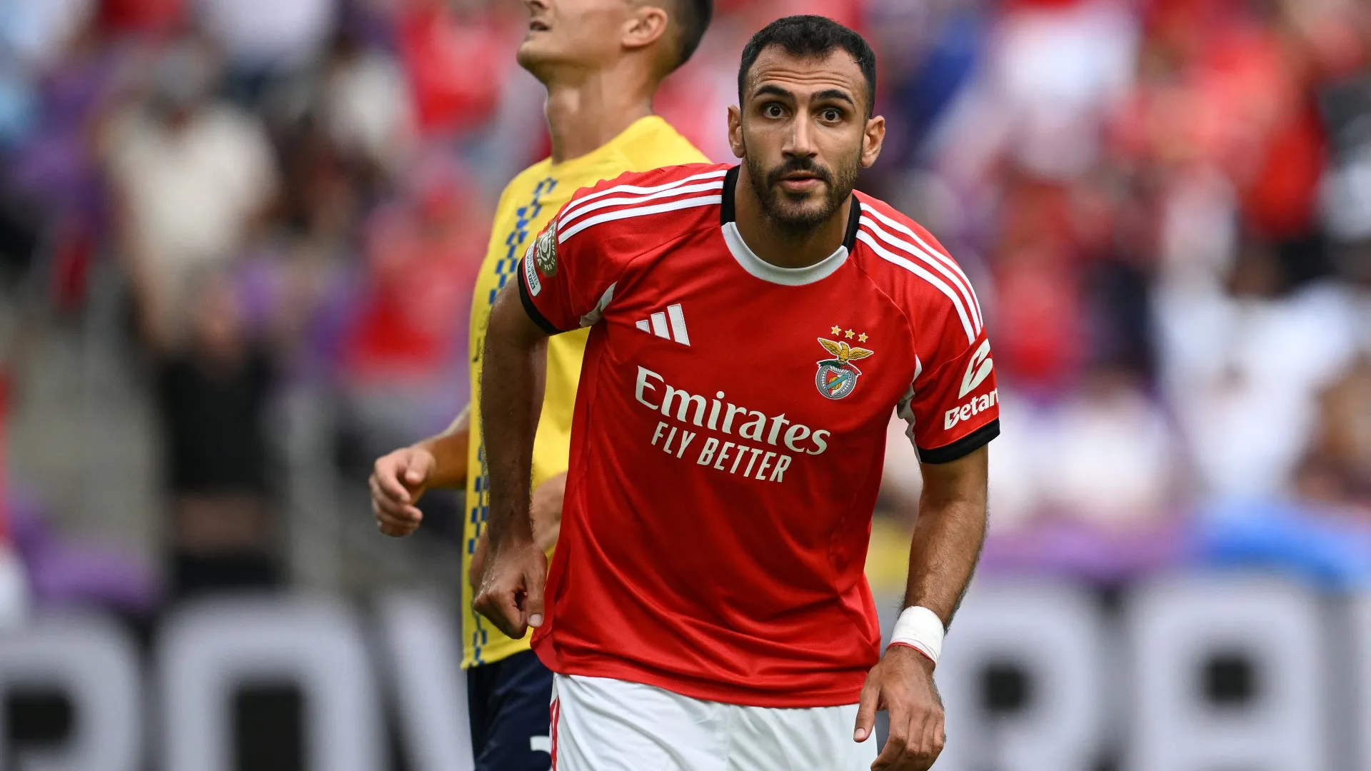 A segno anche Vangelis Pavlidis, Renato Sanches e 2 volte Leandro Barreiro
