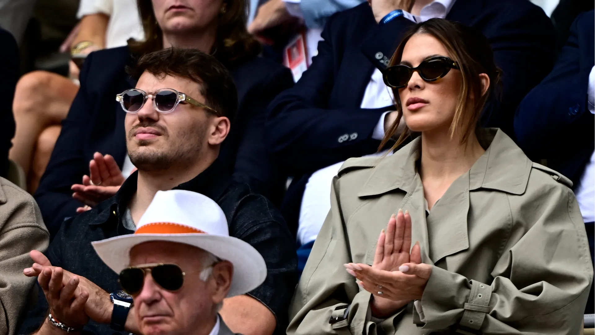La modella Iris Mittenaere era accompagnata dal giocatore di rugby Antoine Dupont