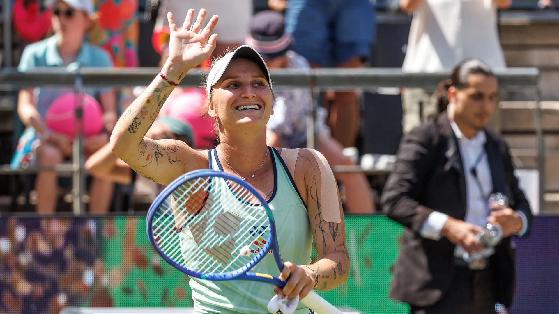 La tennista super tatuata è tornata a vincere dopo un periodo difficile a causa di molti infortuni
